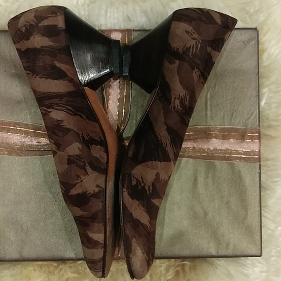 GUCCI SUEDE PUMP SIZE 38.5 (8.5) - Picture 10 of 14